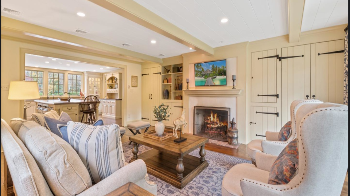 Staging franchises are booming as home listings are drawing more attention