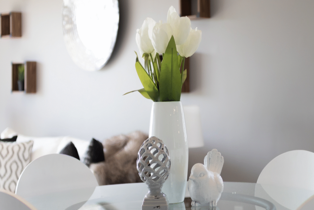 HOW PROFESSIONAL STAGING CAN SELL YOUR HOME