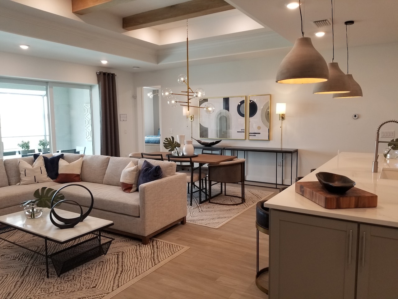 WHY DIY HOME STAGING SERVICES MAY NOT BE ENOUGH FOR A SUCCESSFUL SALE